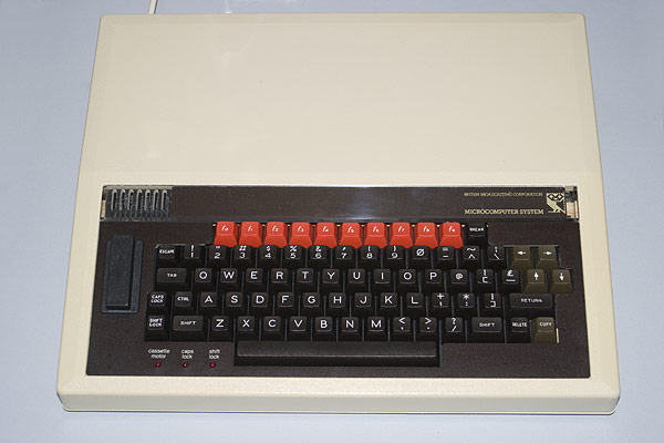 BBC Microcomputer (Issue 4) fitted with a Viglen Sideways ROM Cartridge system