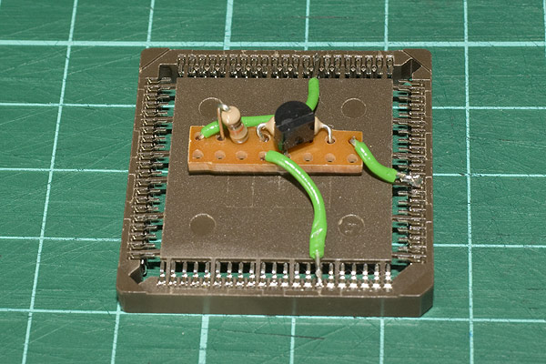 Using an upturned PLCC socket, a small piece of Vero-board contains the reset circuit